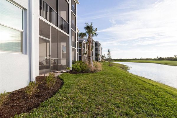 Beautiful Views from the lanai- watch the action on the 11th hole!