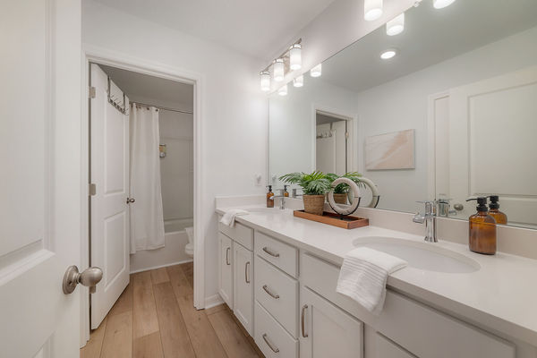Bathroom 2 of 2
