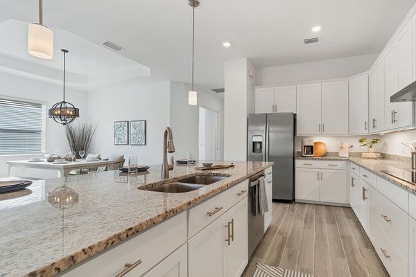 Gorgeous and spacious kitchen