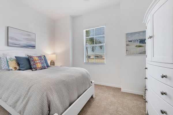 Third bedroom, guest room with queen bed