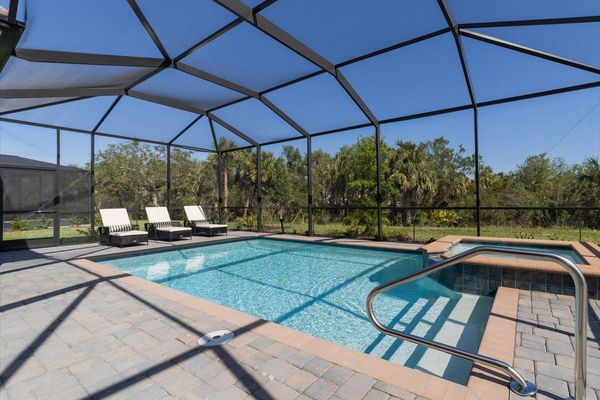 Large private pool and spa