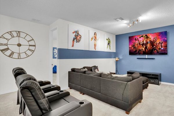 Loft (Angle)
85" Smart TV
Sound Bar