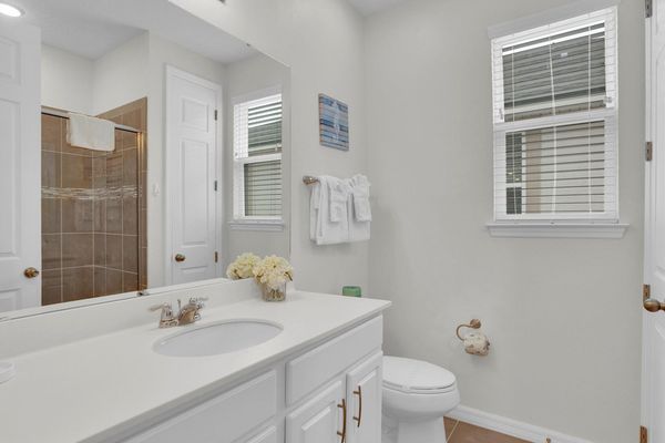 King Suite Bathroom 6 Upstairs
Shower