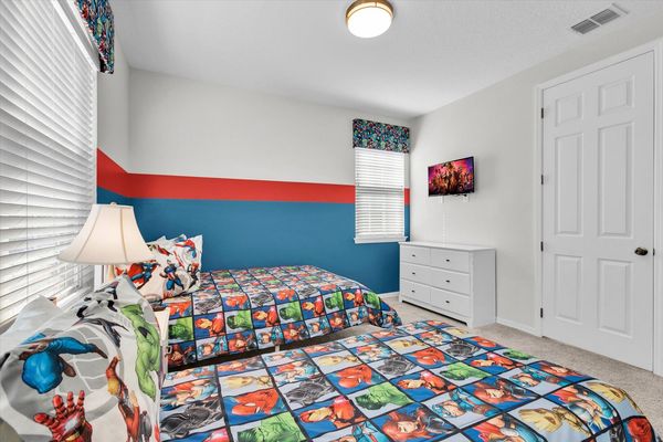 Twin/Double Bedroom 4 (Angle)
32" Roku TV