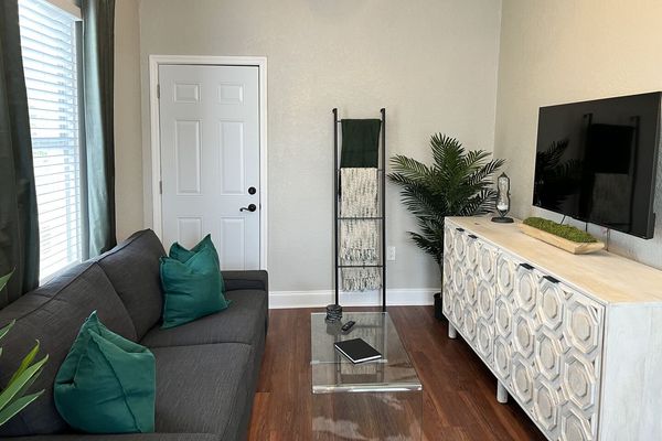 Charming Updated Condo in Heart of Tampa
