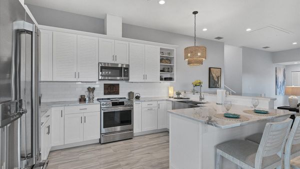 Spacious kitchen with plenty of room to prepare any meal!