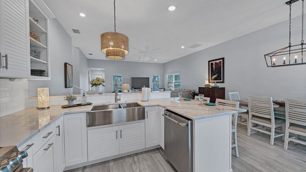 Incredible kitchen