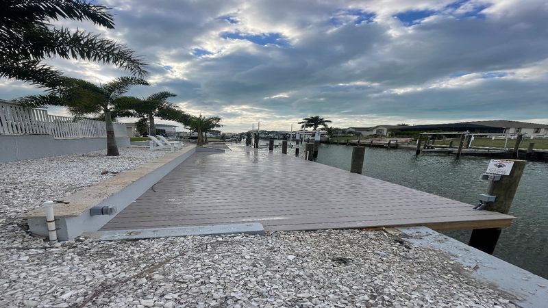 (Boat lift not available)