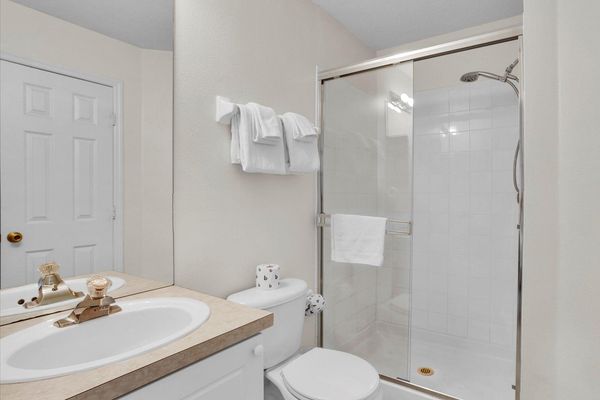 King Suite Bathroom 2
Shower