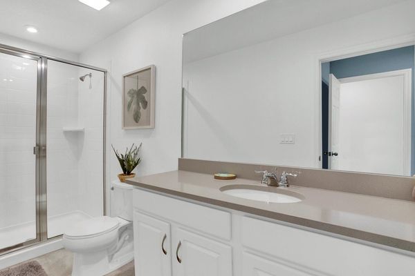 King Suite Bathroom 2 Upstairs
Shower