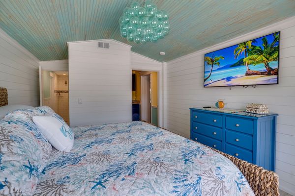 Primary Bedroom 1 - King Bed