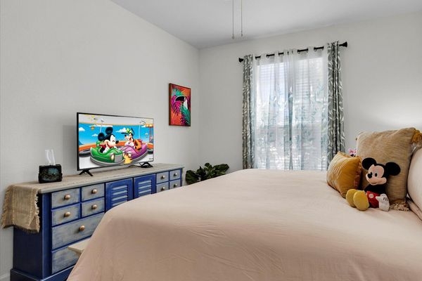 Master King Bedroom  1 (Angle)
43" Smart TV