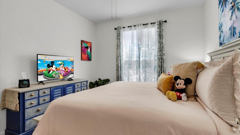 Master King Bedroom  1 (Angle)
43" Smart TV
