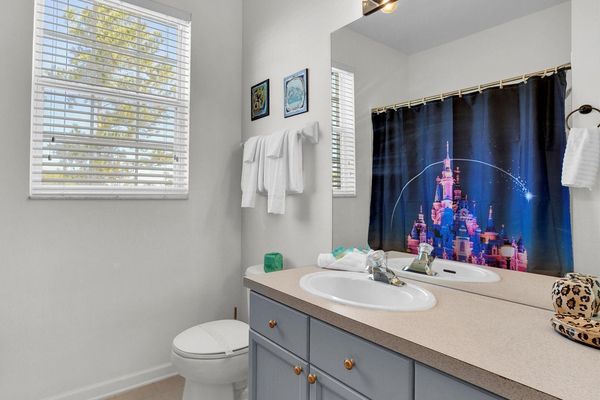 Master King Bathroom 1
Shower