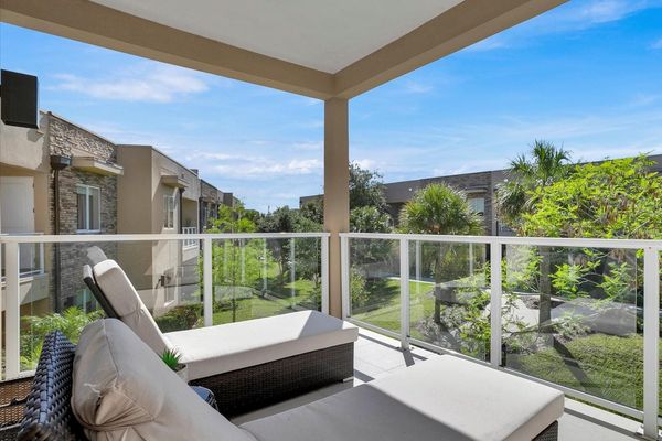 Balcony Rear (Angle)