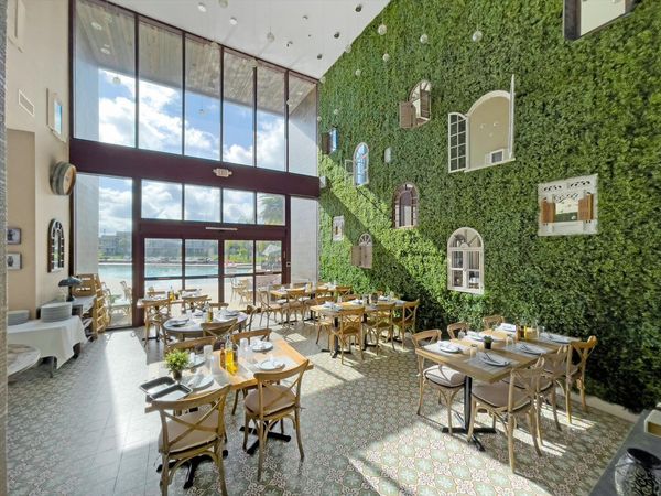 Resort Dining