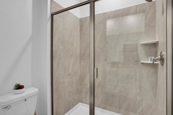 King Suite Bathroom 2 (Angle)
Shower