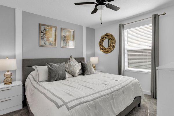 King Bedroom 3 Upstairs
Shared Bathroom