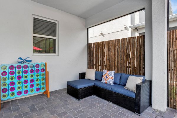 Patio Dining (Angle)