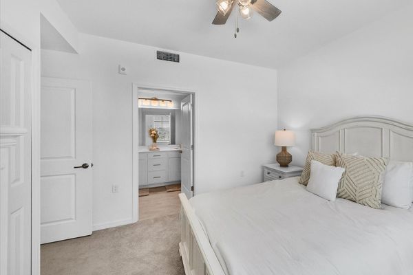 Second bedroom with guest bathroom access