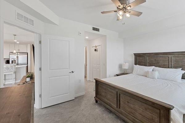 King Master Bedroom with ensuite