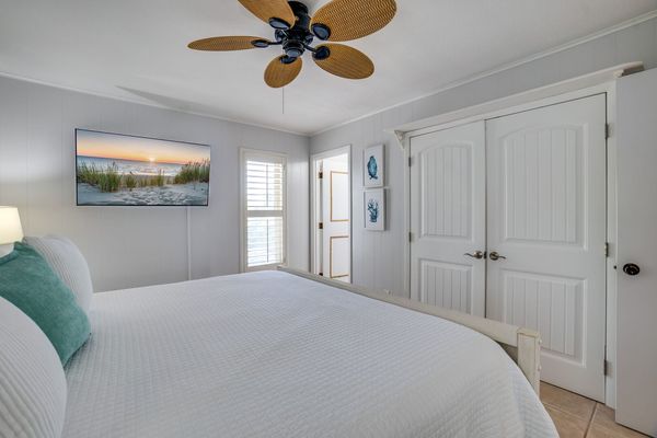 Primary Bedroom - King Bed