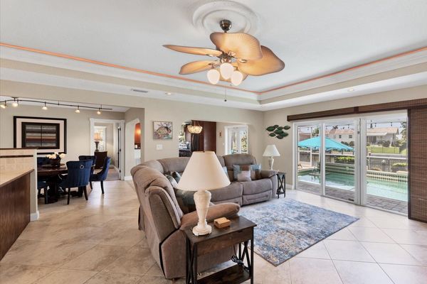 Bright and open floorplan