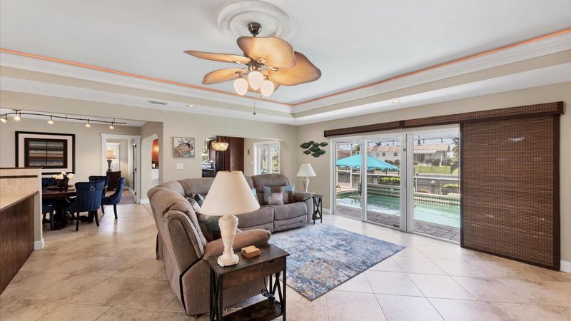 Bright and open floorplan