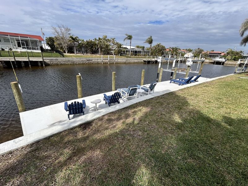 (Boat lift not available)