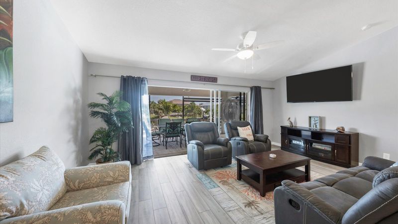 Spacious and bright living room