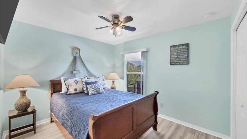 Queen bedroom