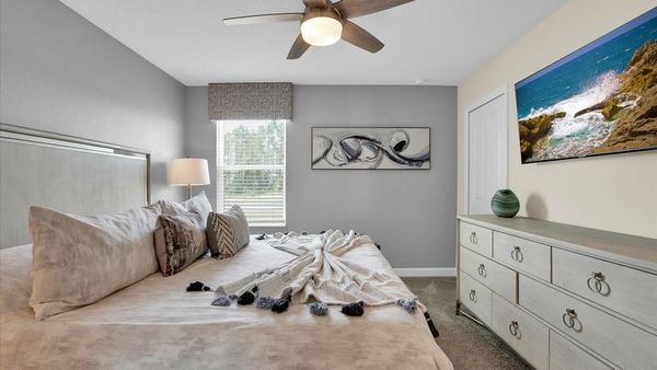 King Bedroom  (Angle)
50" Smart TV