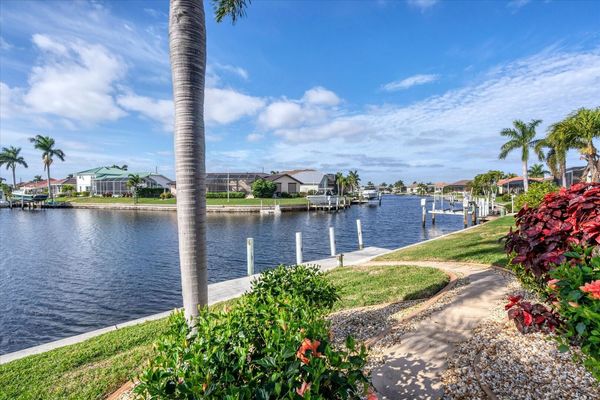 Boat dock (Boat lift not available)