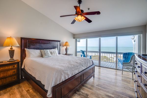 Primary Bedroom - King Bed