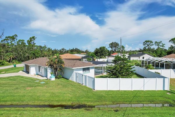 Private pool home in quiet Port Charlotte neighborhood