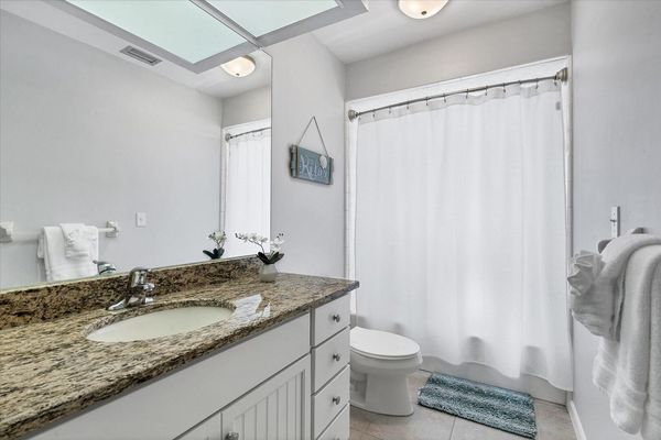 Second Bathroom with shower/tub combo