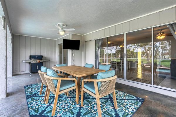 Perfect outdoor living space 42" Roku TV