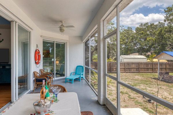 picnic table on lanai