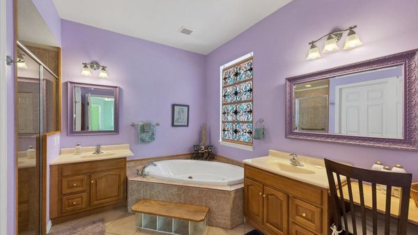 jacuzzi tub