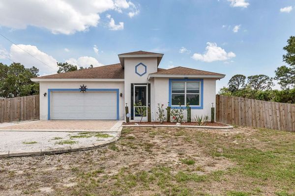 close to beach. Large garage