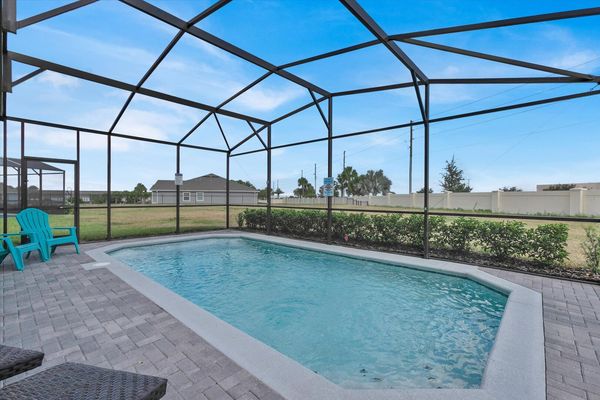 Pool Deck
Faces South
No Spa