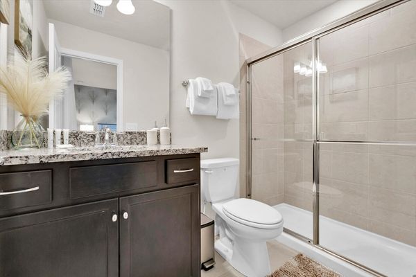 King Suite Bathroom 3 Upstairs
Shower