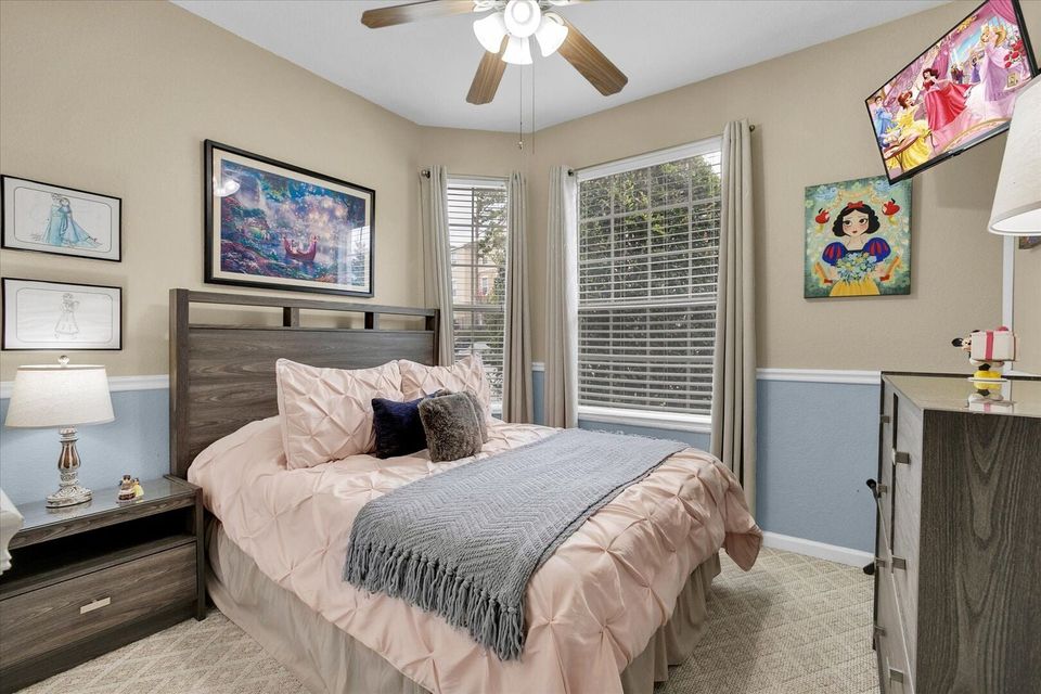 Queen Bedroom 2