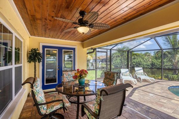 Al fresco dining for four