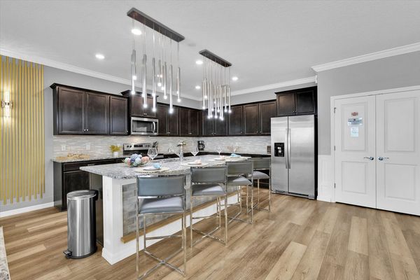 Kitchen, Breakfast Bar