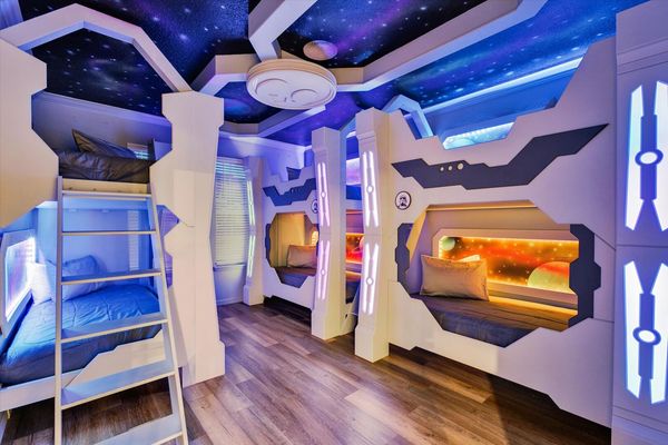 Bedroom 3 - Star Wars, Three Twin/Twin Bunks, Downstairs, No TV