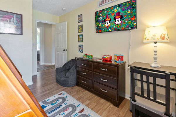 Twin/Double Bunk Bedroom 3 (Angle)
43" Roku TV