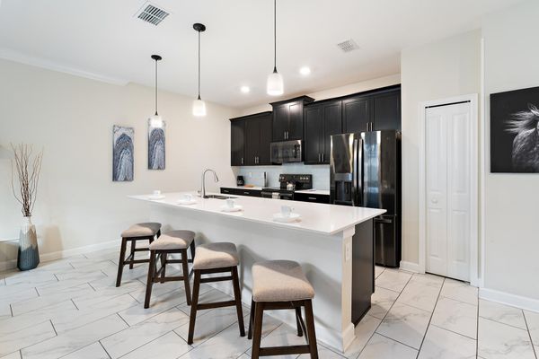 Kitchen Breakfast Counter