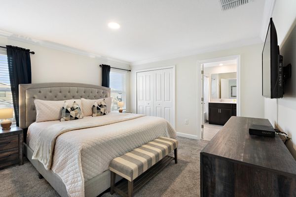 Master King Bedroom 1 (Angle) 40" Smart TV