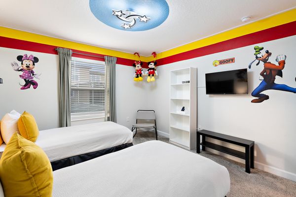 Two Twins Bedroom 3 Upstairs 32" Roku TV Mickey Theme